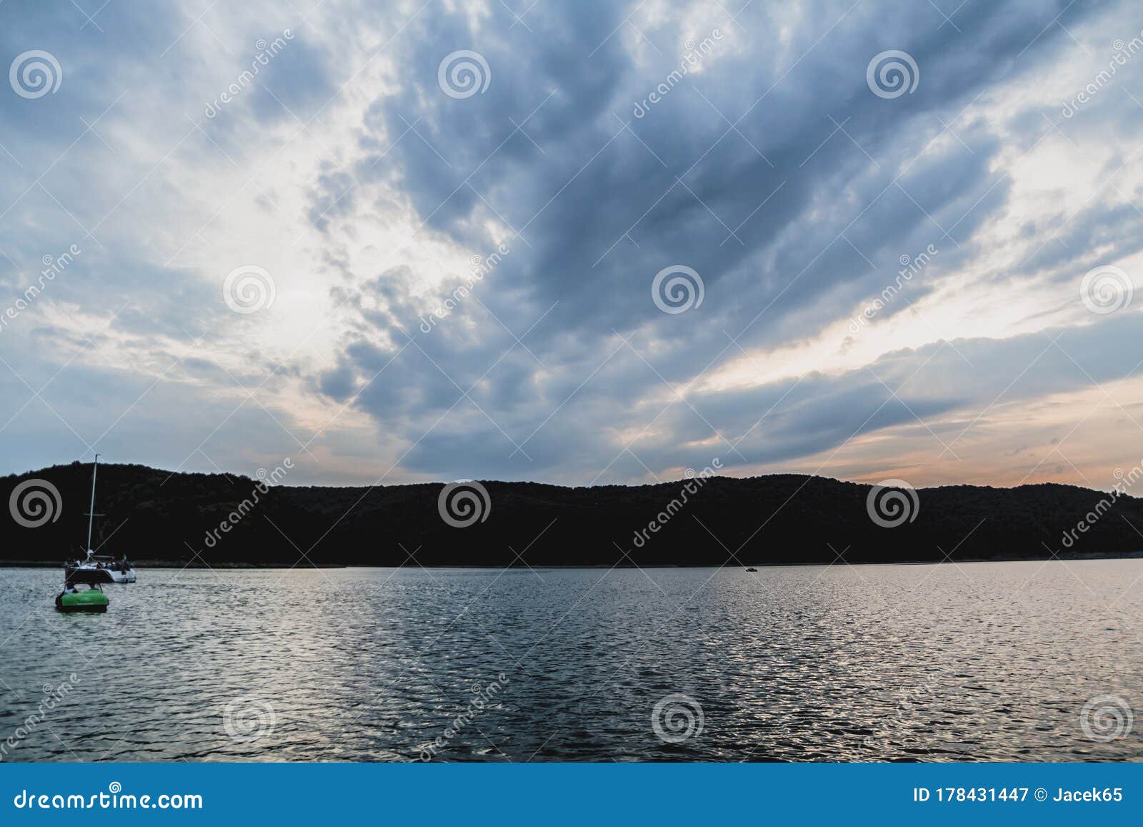 clouds - soliÃâskie lake in the bieszczady mountains in poland - view from polaÃâczyk